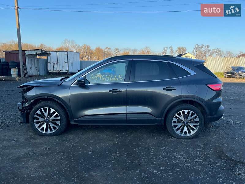 Позашляховик / Кросовер Ford Escape 2020 в Луцьку