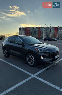 Внедорожник / Кроссовер Ford Escape 2020 в Киеве