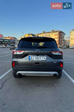 Внедорожник / Кроссовер Ford Escape 2020 в Киеве