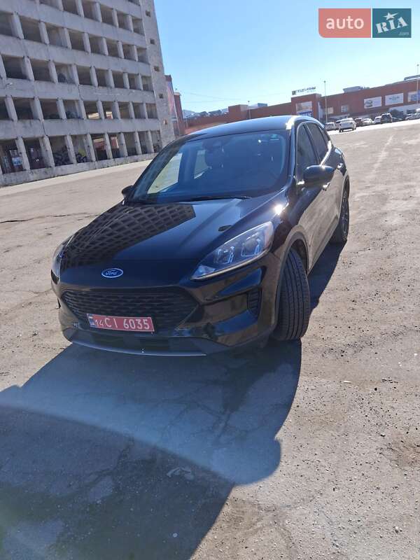 Внедорожник / Кроссовер Ford Escape 2020 в Тернополе