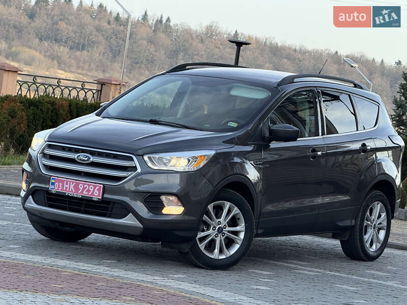 Позашляховик / Кросовер Ford Escape 2017 в Дрогобичі