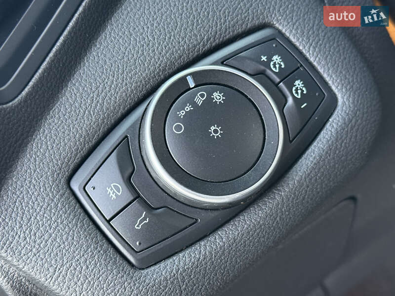 Позашляховик / Кросовер Ford Escape 2017 в Дрогобичі