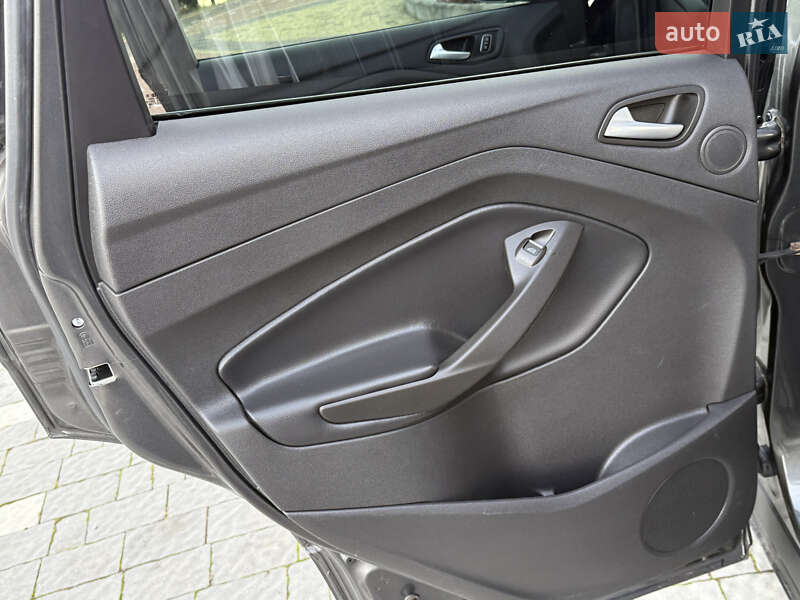 Позашляховик / Кросовер Ford Escape 2017 в Дрогобичі