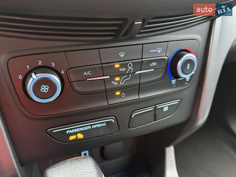 Внедорожник / Кроссовер Ford Escape 2019 в Киеве