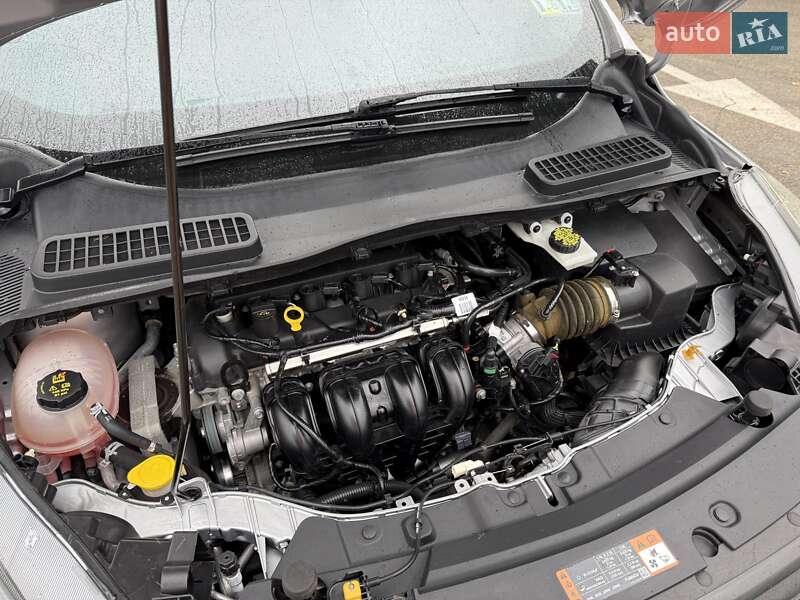 Внедорожник / Кроссовер Ford Escape 2019 в Киеве