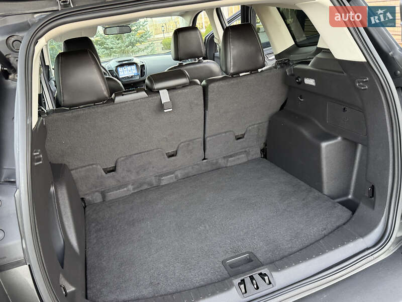 Позашляховик / Кросовер Ford Escape 2017 в Дрогобичі