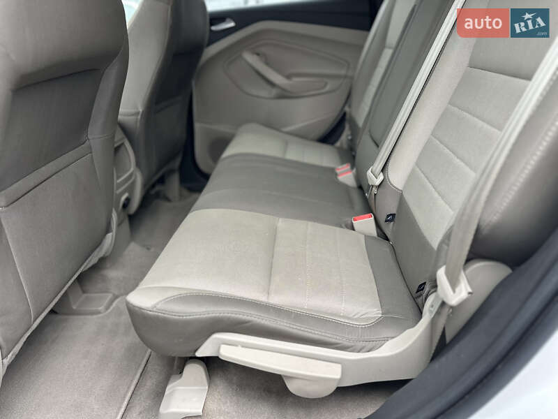 Внедорожник / Кроссовер Ford Escape 2015 в Виннице