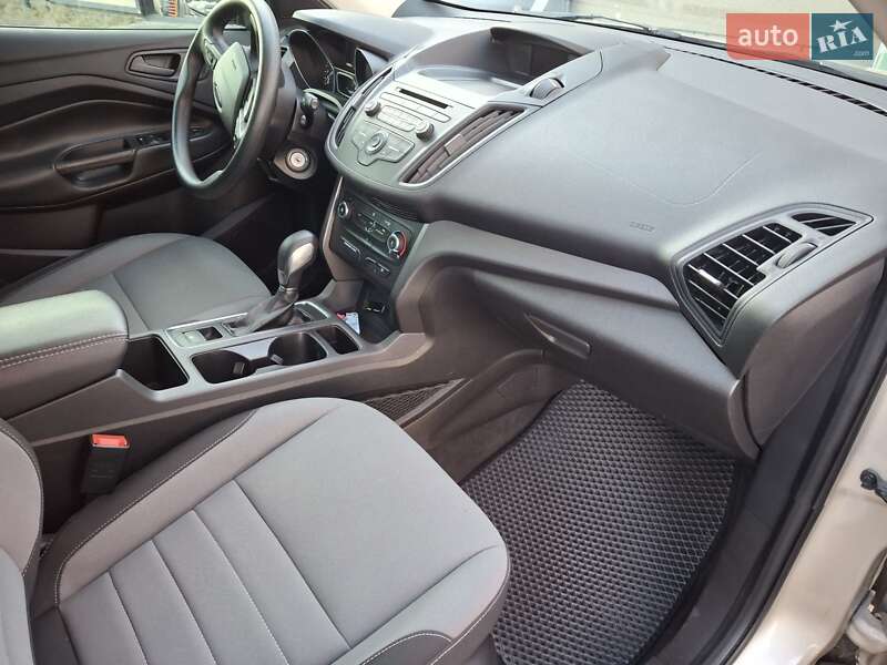 Внедорожник / Кроссовер Ford Escape 2018 в Изяславе