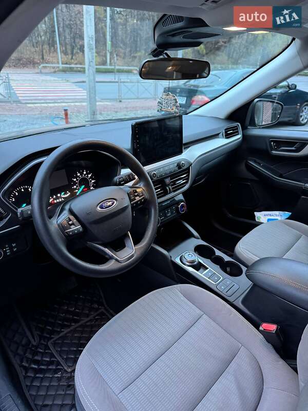 Позашляховик / Кросовер Ford Escape 2021 в Тернополі