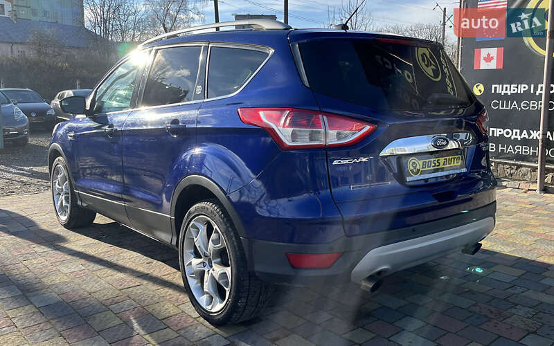 Внедорожник / Кроссовер Ford Escape 2013 в Стрые