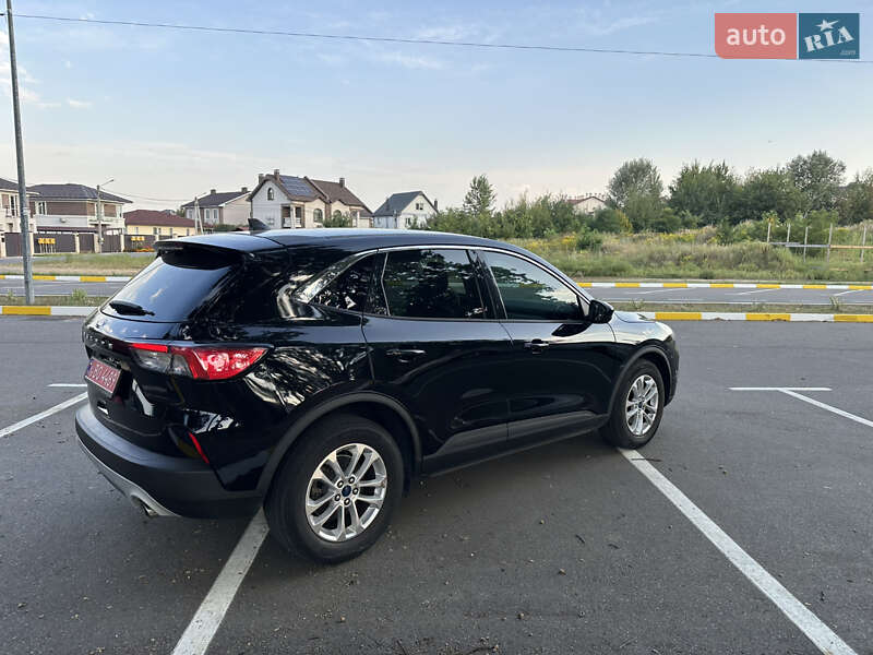 Позашляховик / Кросовер Ford Escape 2021 в Києві