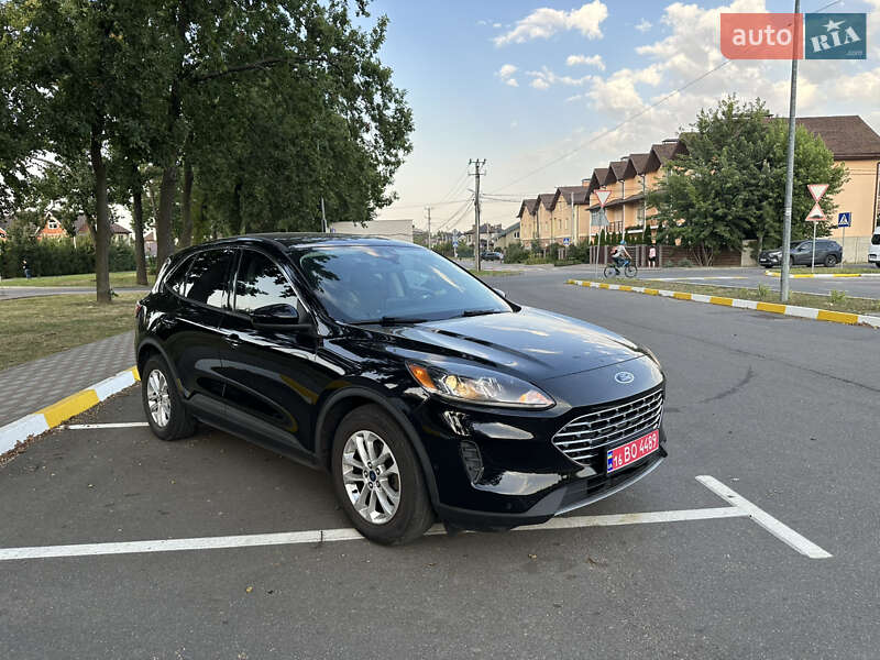 Позашляховик / Кросовер Ford Escape 2021 в Києві