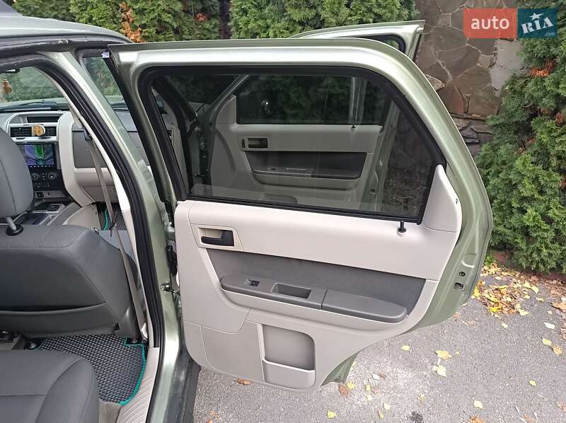 Позашляховик / Кросовер Ford Escape 2008 в Києві
