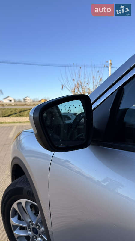 Позашляховик / Кросовер Ford Escape 2020 в Стрию