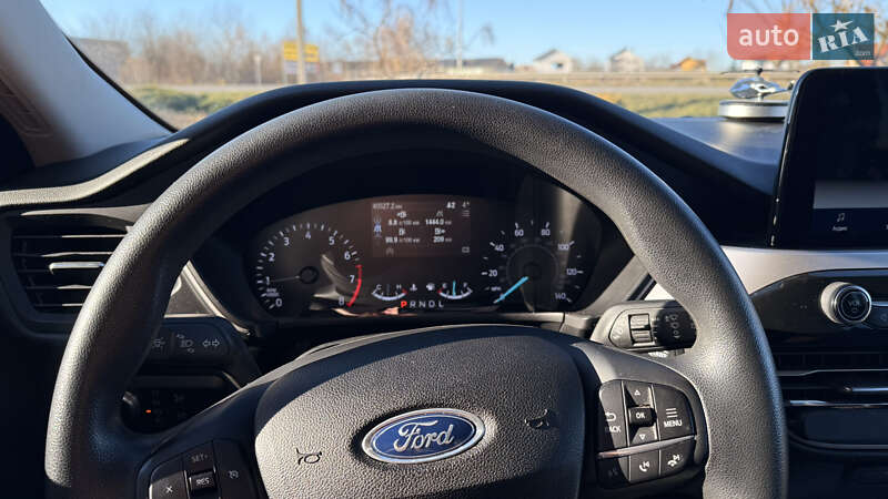 Позашляховик / Кросовер Ford Escape 2020 в Стрию