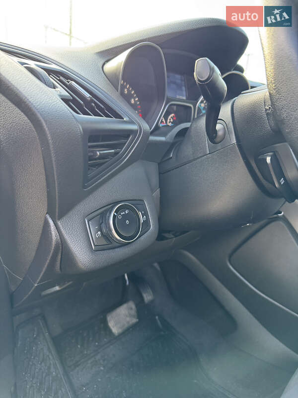 Внедорожник / Кроссовер Ford Escape 2014 в Днепре