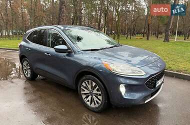 Внедорожник / Кроссовер Ford Escape 2020 в Киеве
