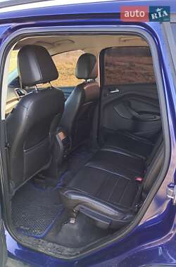Внедорожник / Кроссовер Ford Escape 2012 в Царичанке