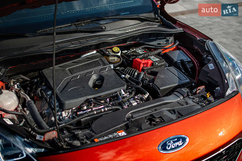 Внедорожник / Кроссовер Ford Escape 2019 в Львове