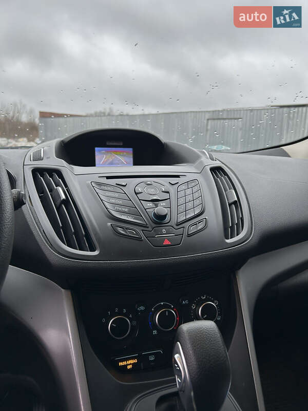 Внедорожник / Кроссовер Ford Escape 2015 в Шепетовке