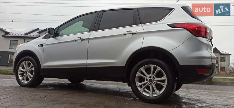 Внедорожник / Кроссовер Ford Escape 2019 в Ивано-Франковске фото 27 Внедорожник / Кроссовер Ford Escape 2019 в Ивано-Франковске