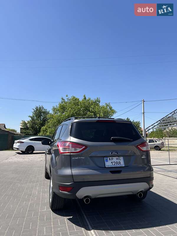 Внедорожник / Кроссовер Ford Escape 2012 в Каменском