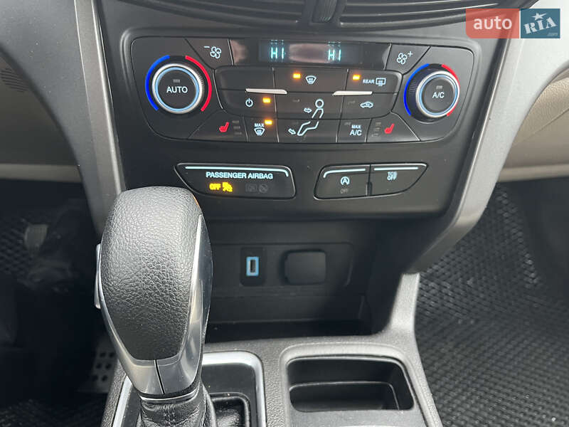 Позашляховик / Кросовер Ford Escape 2018 в Софіївській Борщагівці