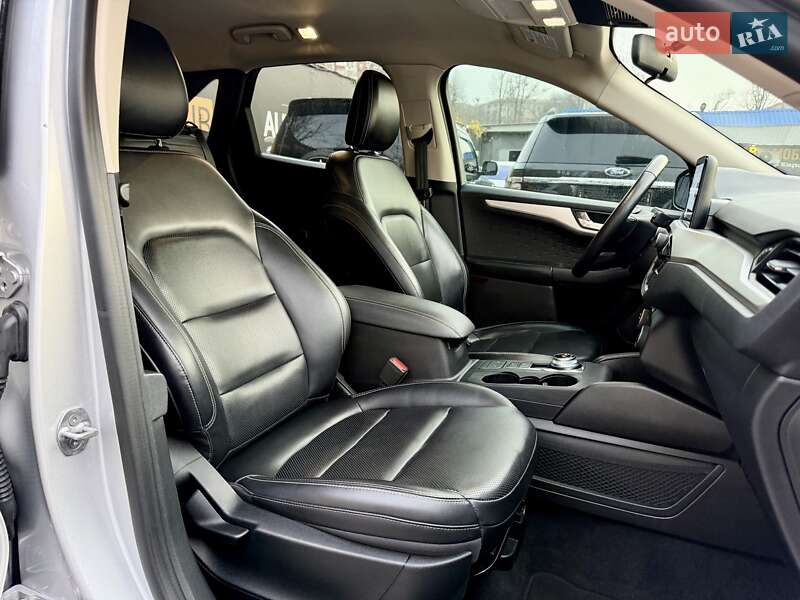 Внедорожник / Кроссовер Ford Escape 2020 в Харькове