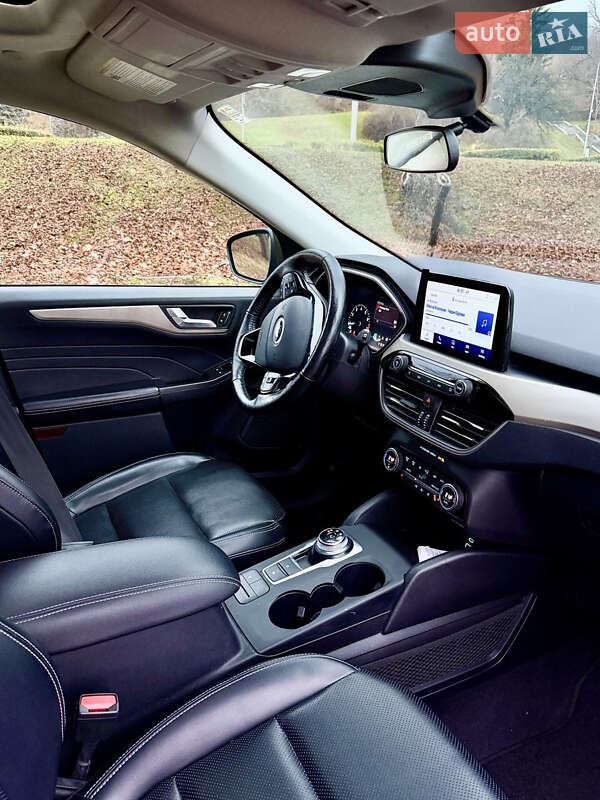 Позашляховик / Кросовер Ford Escape 2021 в Києві