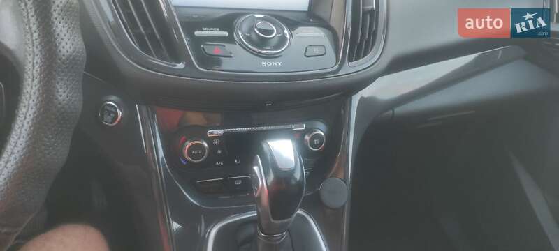 Внедорожник / Кроссовер Ford Escape 2013 в Монастыриске