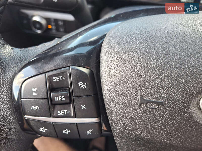 Внедорожник / Кроссовер Ford Escape 2019 в Одессе