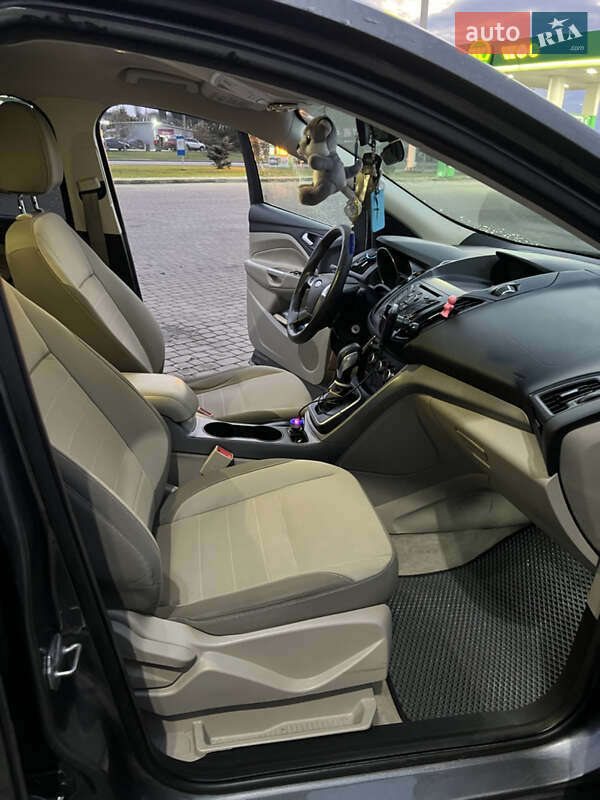 Внедорожник / Кроссовер Ford Escape 2013 в Мостиске