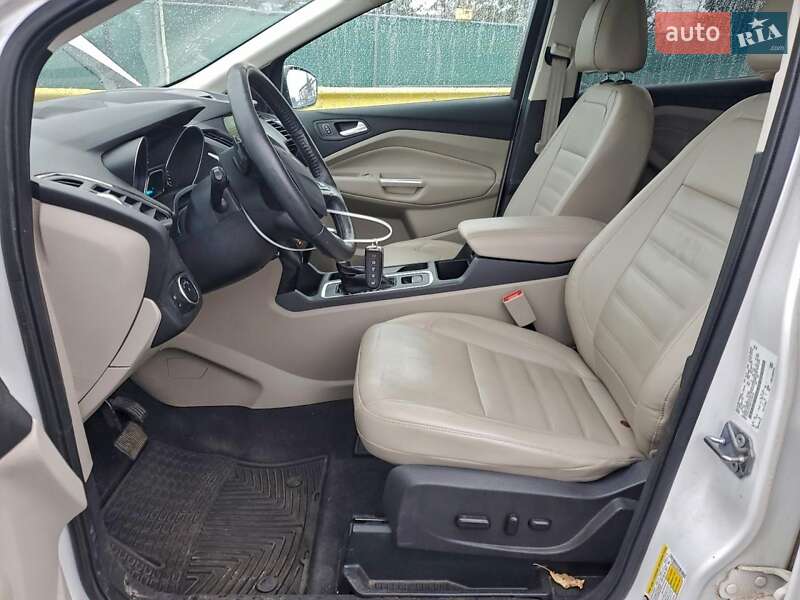 Внедорожник / Кроссовер Ford Escape 2017 в Житомире