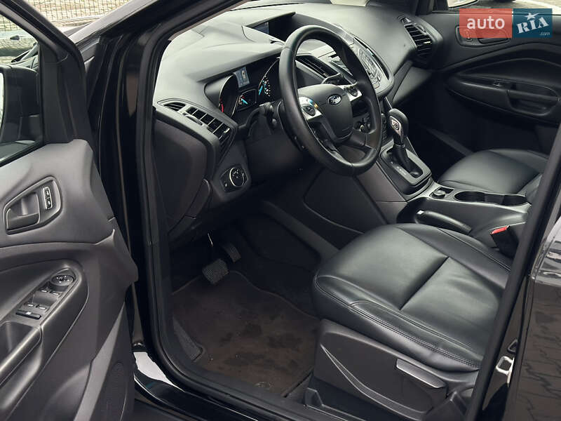 Позашляховик / Кросовер Ford Escape 2015 в Києві