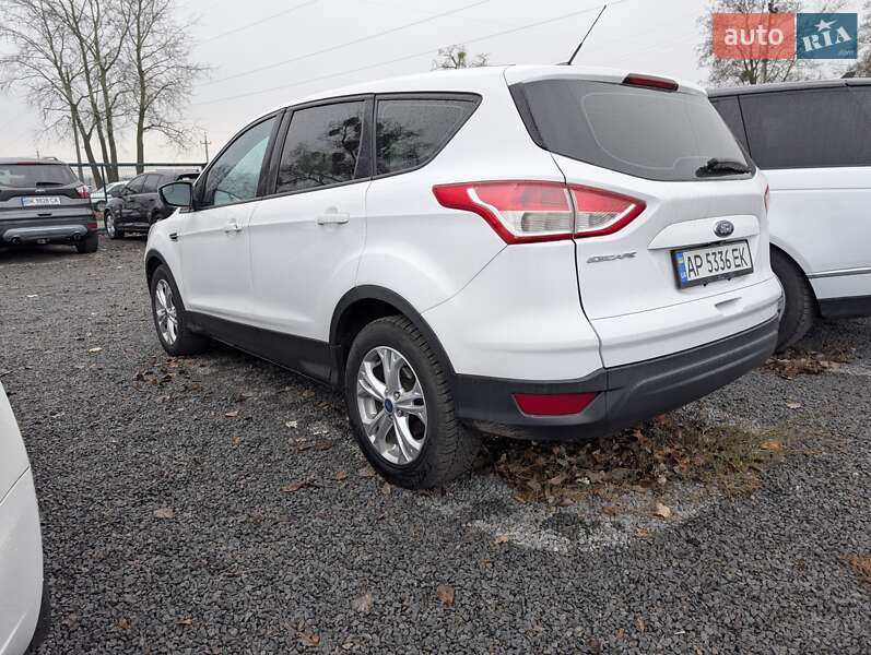 Внедорожник / Кроссовер Ford Escape 2014 в Ровно