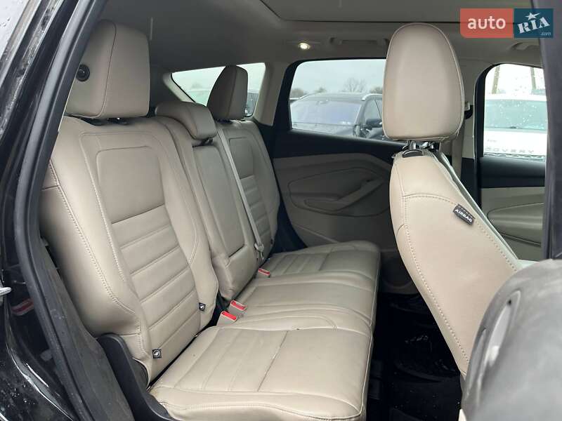 Позашляховик / Кросовер Ford Escape 2017 в Луцьку