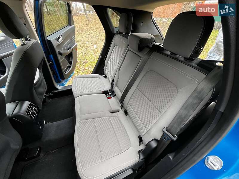 Позашляховик / Кросовер Ford Escape 2020 в Саврані