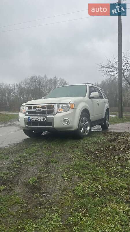 Внедорожник / Кроссовер Ford Escape 2010 в Киеве