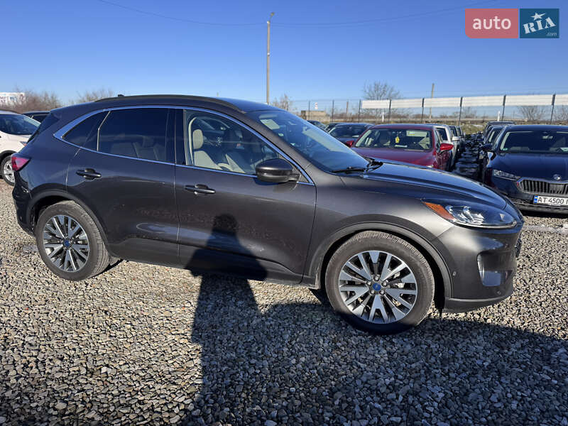 Позашляховик / Кросовер Ford Escape 2020 в Івано-Франківську