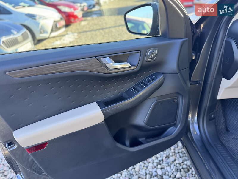 Позашляховик / Кросовер Ford Escape 2020 в Івано-Франківську