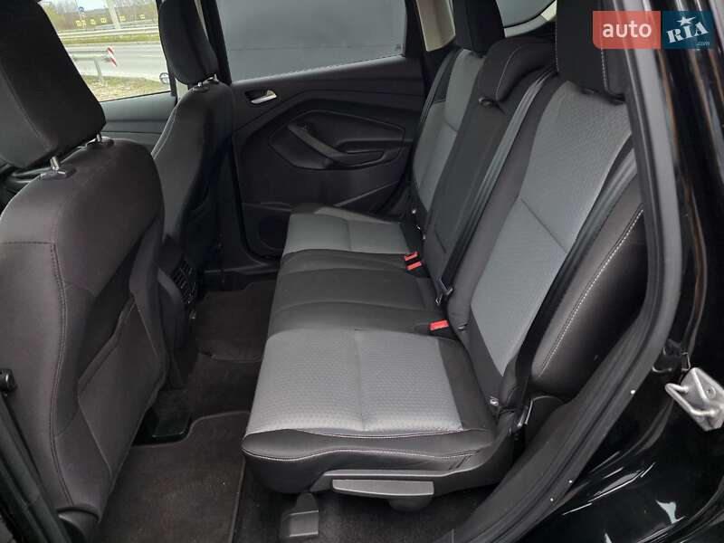 Внедорожник / Кроссовер Ford Escape 2017 в Тернополе