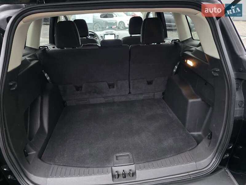 Внедорожник / Кроссовер Ford Escape 2017 в Тернополе