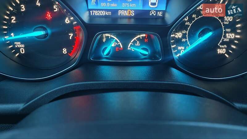 Внедорожник / Кроссовер Ford Escape 2017 в Дубно