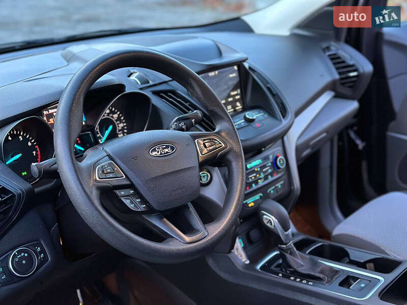 Внедорожник / Кроссовер Ford Escape 2019 в Днепре
