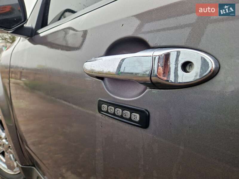 Внедорожник / Кроссовер Ford Escape 2011 в Кропивницком фото 17 Внедорожник / Кроссовер Ford Escape 2011 в Кропивницком