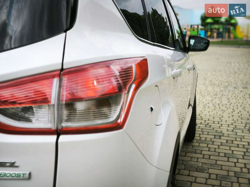 Позашляховик / Кросовер Ford Escape 2012 в Одесі