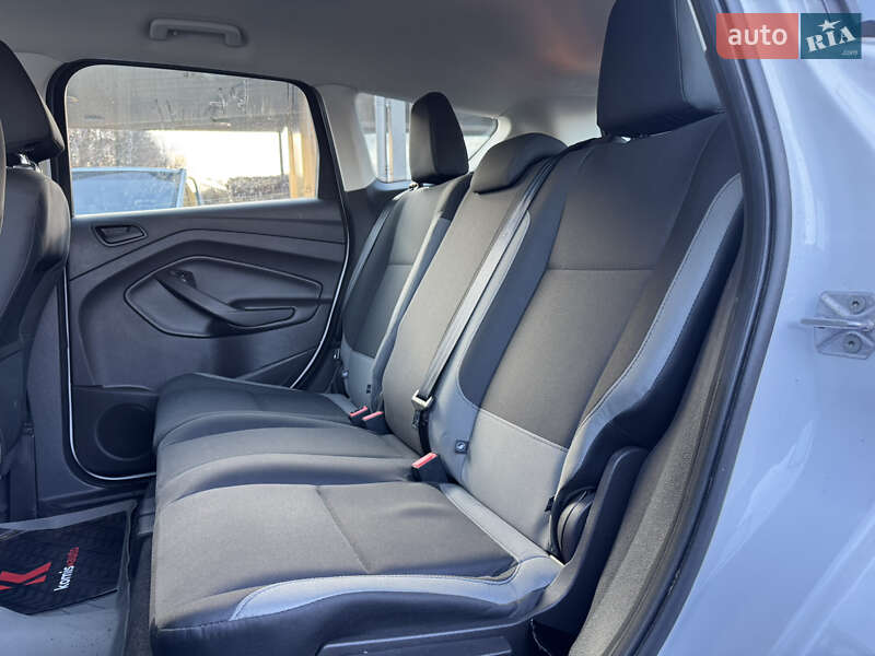 Внедорожник / Кроссовер Ford Escape 2015 в Виннице