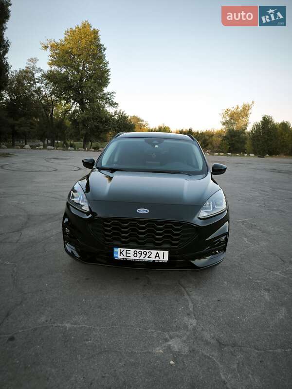 Внедорожник / Кроссовер Ford Escape 2021 в Павлограде