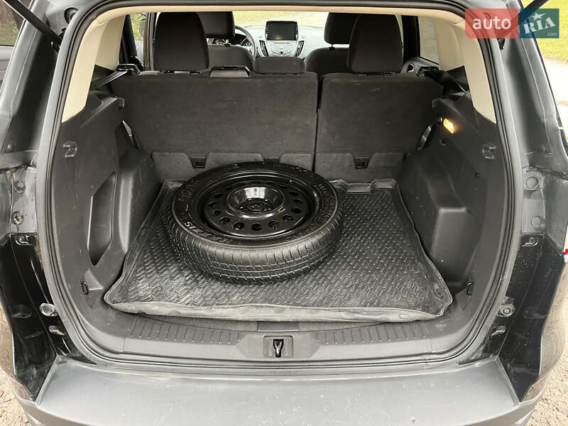 Внедорожник / Кроссовер Ford Escape 2016 в Чорткове