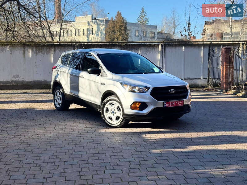 Внедорожник / Кроссовер Ford Escape 2018 в Тернополе фото 3 Внедорожник / Кроссовер Ford Escape 2018 в Тернополе